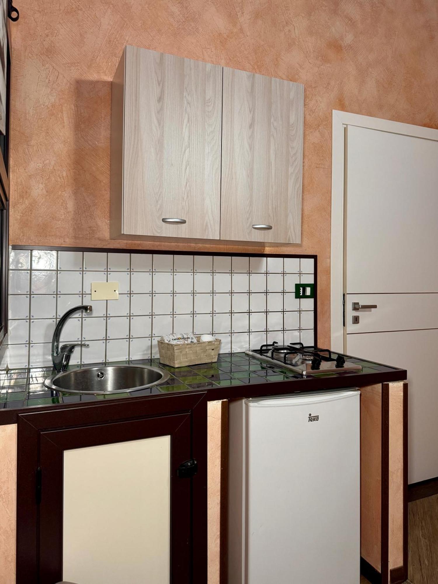 Summer Wind Apartments トラーパニ エクステリア 写真